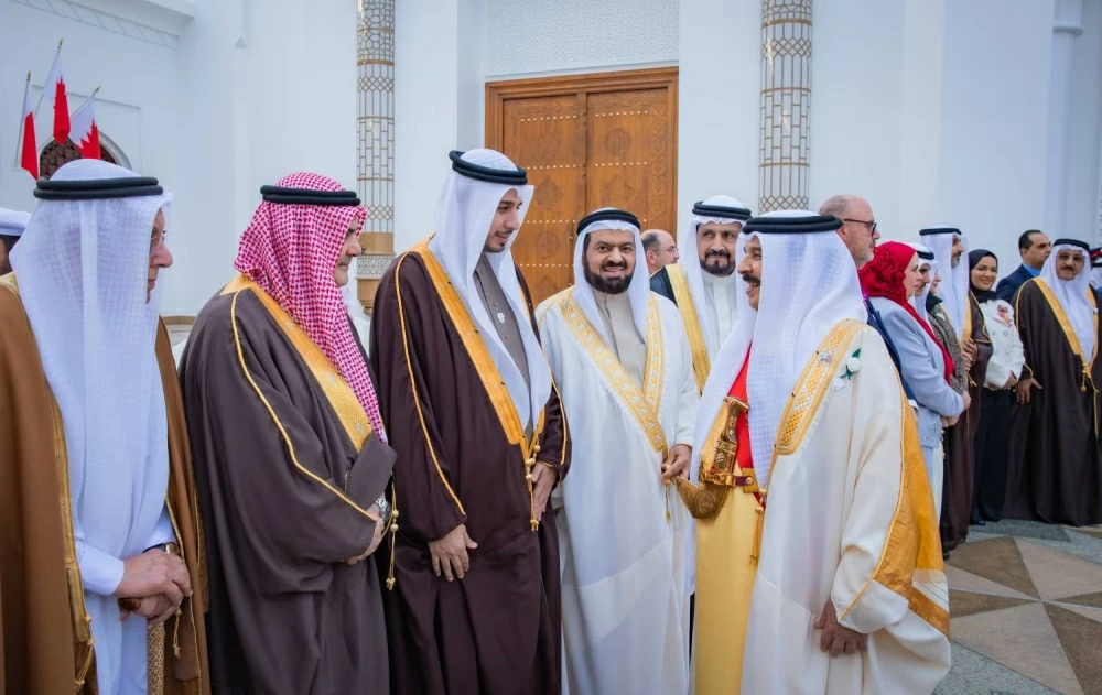 الملك يتفضل فيشمل برعايته الكريمة احتفال مملكة البحرين بأعيادها الوطنية
