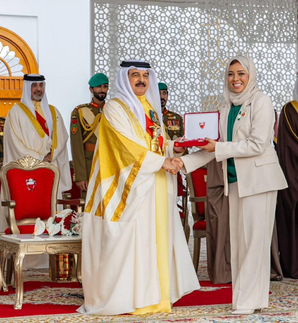 الملك يتفضل فيشمل برعايته الكريمة احتفال مملكة البحرين بأعيادها الوطنية