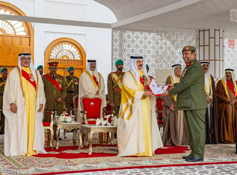 الملك يتفضل فيشمل برعايته الكريمة احتفال مملكة البحرين بأعيادها الوطنية