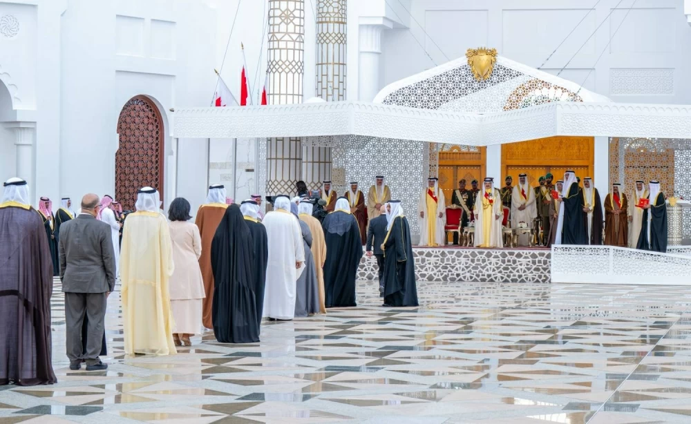 الملك يتفضل فيشمل برعايته الكريمة احتفال مملكة البحرين بأعيادها الوطنية