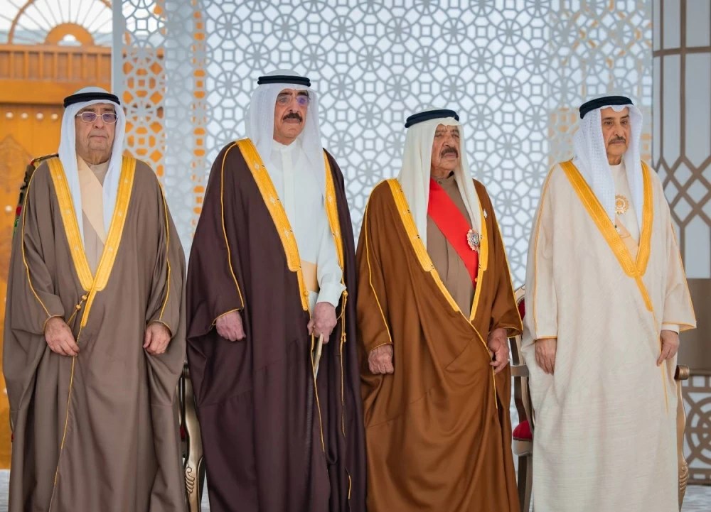 الملك يتفضل فيشمل برعايته الكريمة احتفال مملكة البحرين بأعيادها الوطنية