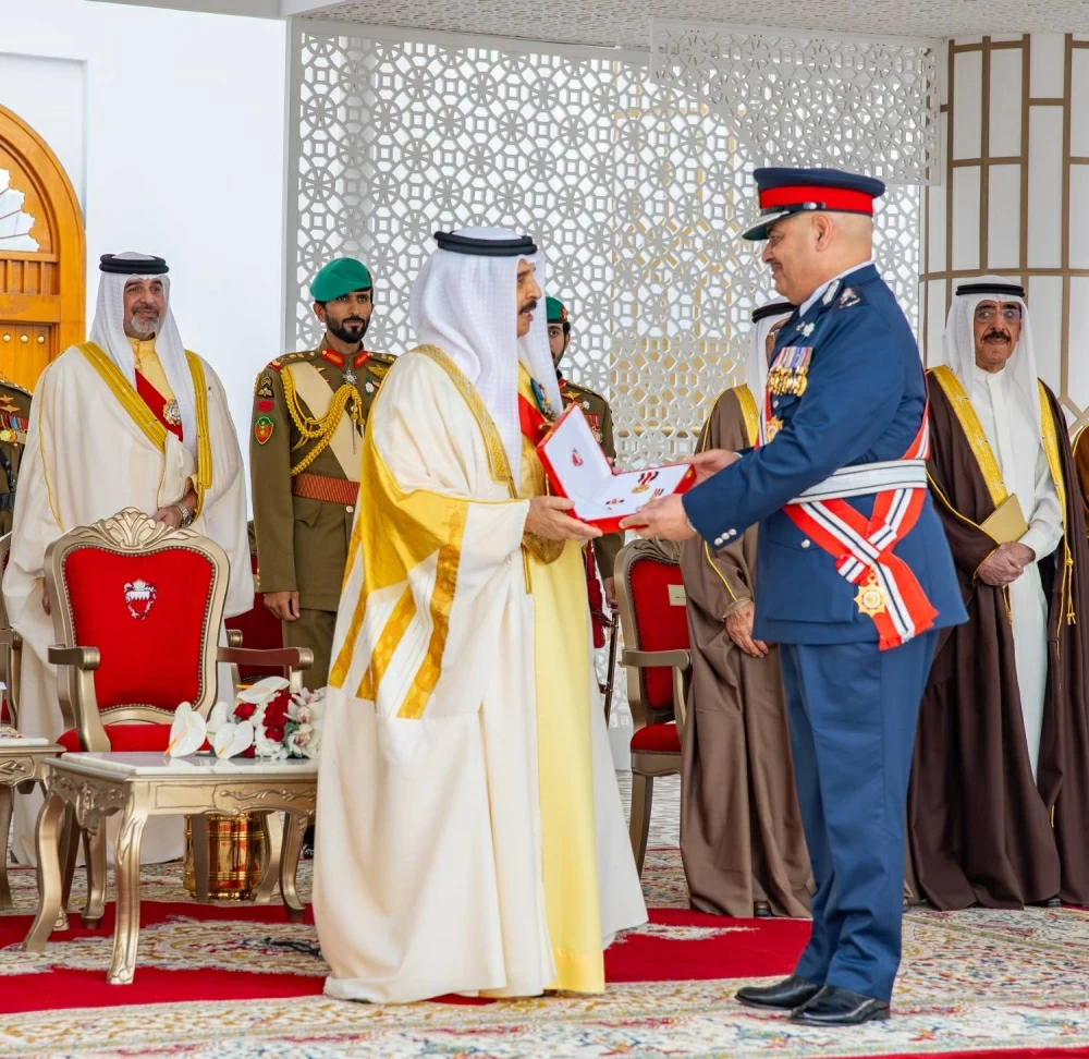 الملك يتفضل فيشمل برعايته الكريمة احتفال مملكة البحرين بأعيادها الوطنية