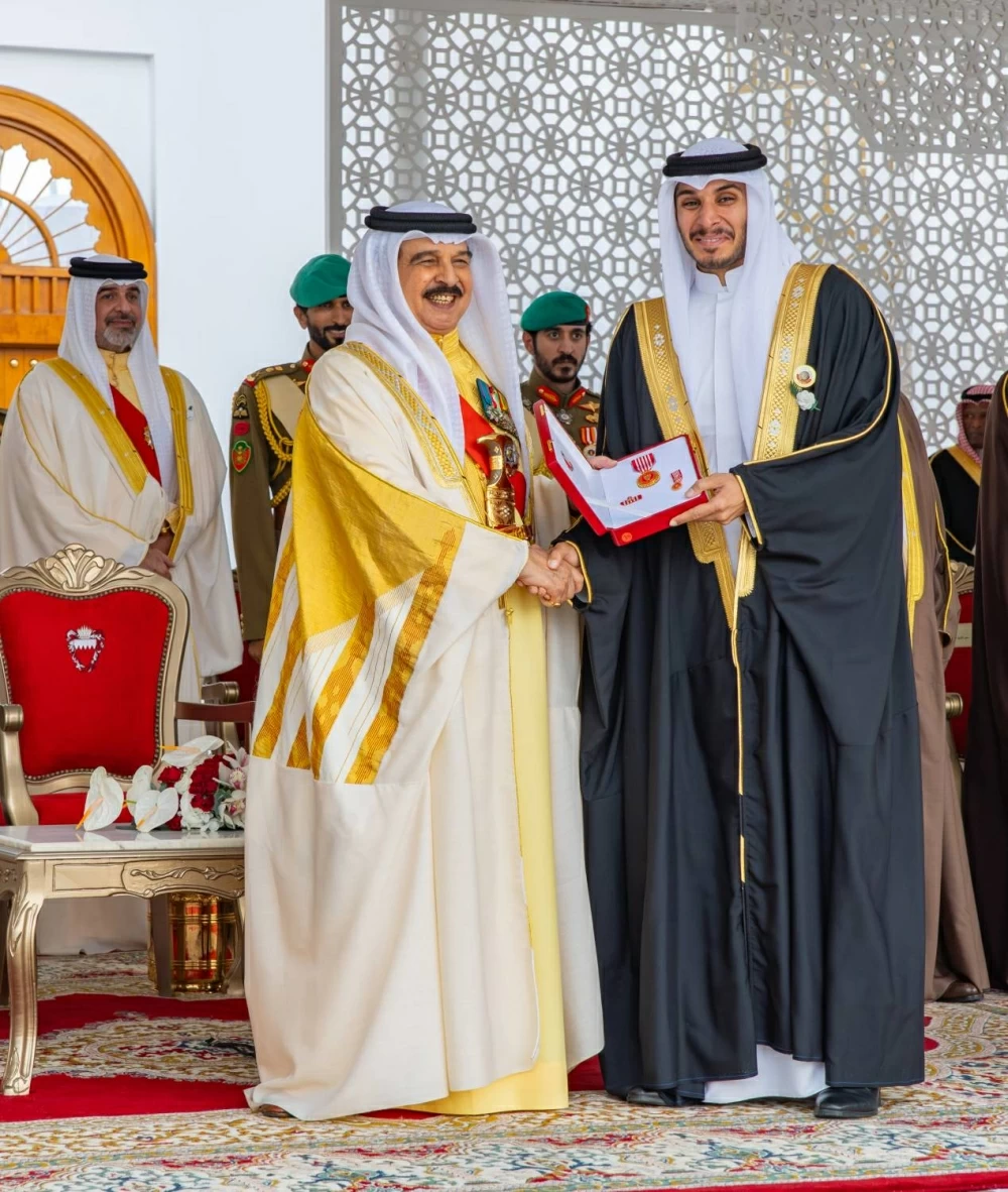 الملك يتفضل فيشمل برعايته الكريمة احتفال مملكة البحرين بأعيادها الوطنية