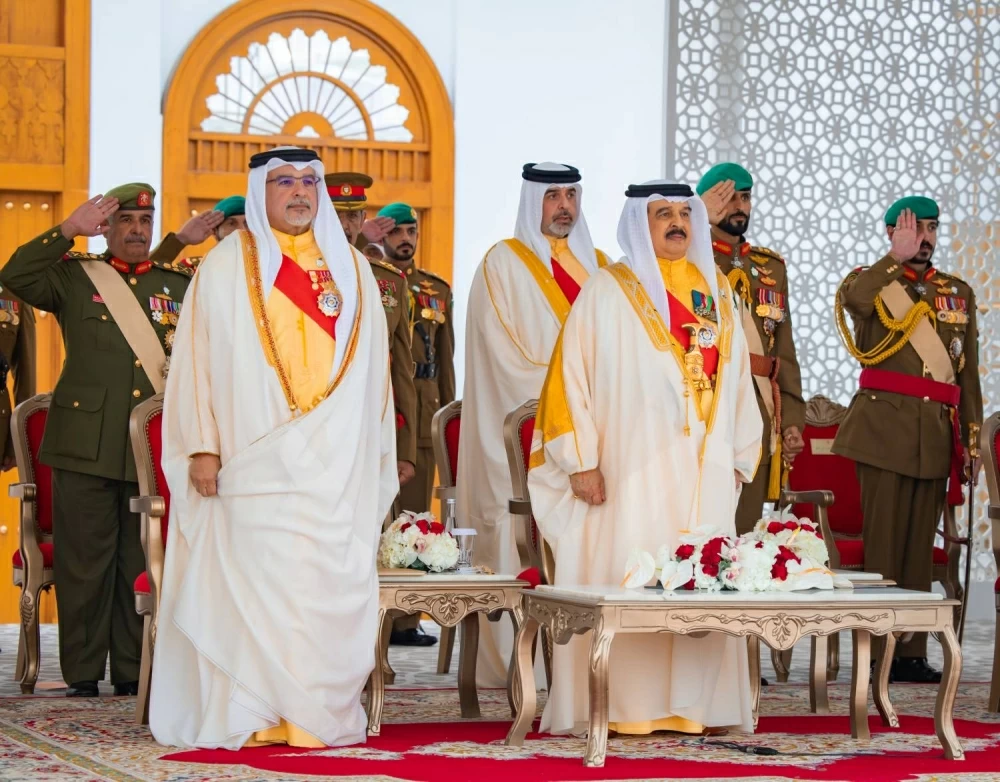 الملك يتفضل فيشمل برعايته الكريمة احتفال مملكة البحرين بأعيادها الوطنية
