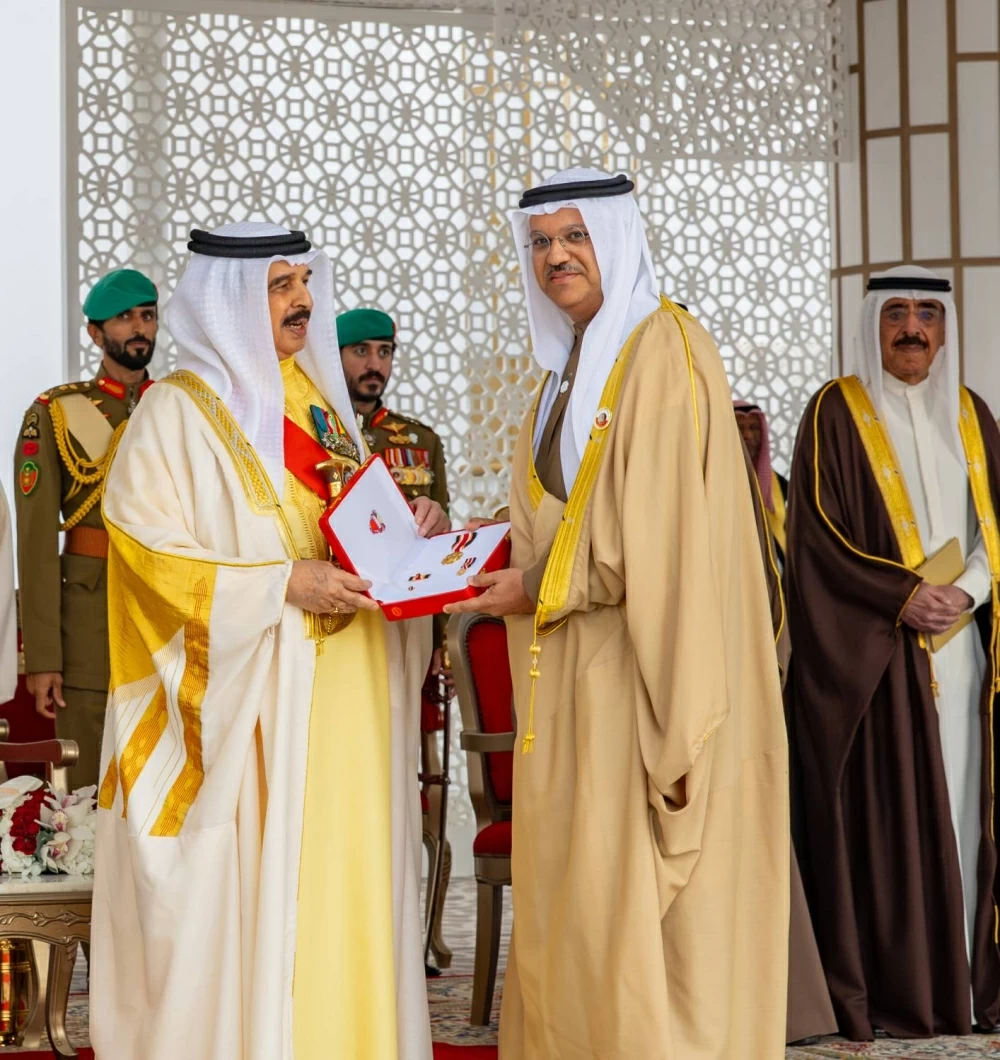 الملك يتفضل فيشمل برعايته الكريمة احتفال مملكة البحرين بأعيادها الوطنية