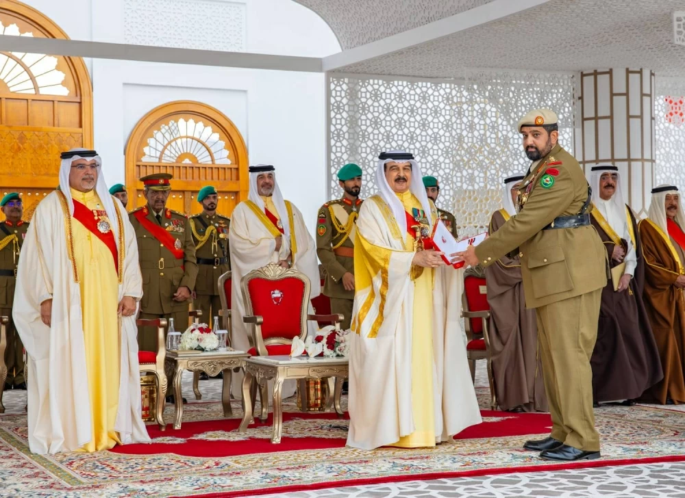 الملك يتفضل فيشمل برعايته الكريمة احتفال مملكة البحرين بأعيادها الوطنية