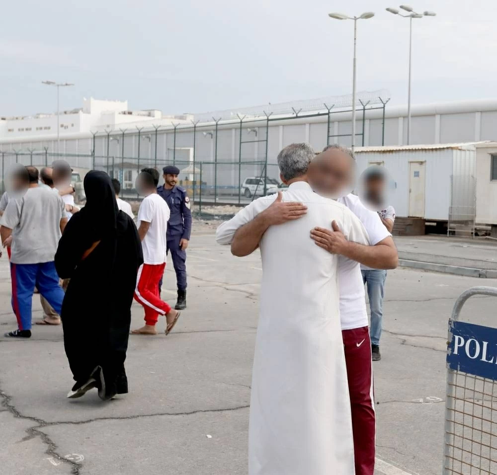 النزلاء المعفو عنهم وأهاليهم: شكراً جلالة الملك المعظم