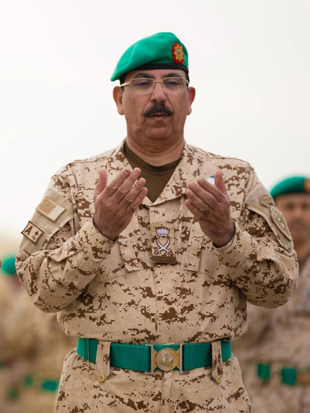 ناصر بن حمد: يوم الشهيد محطة وطنية خالدة نستحضر فيها أسمى معاني التضحية والفداء