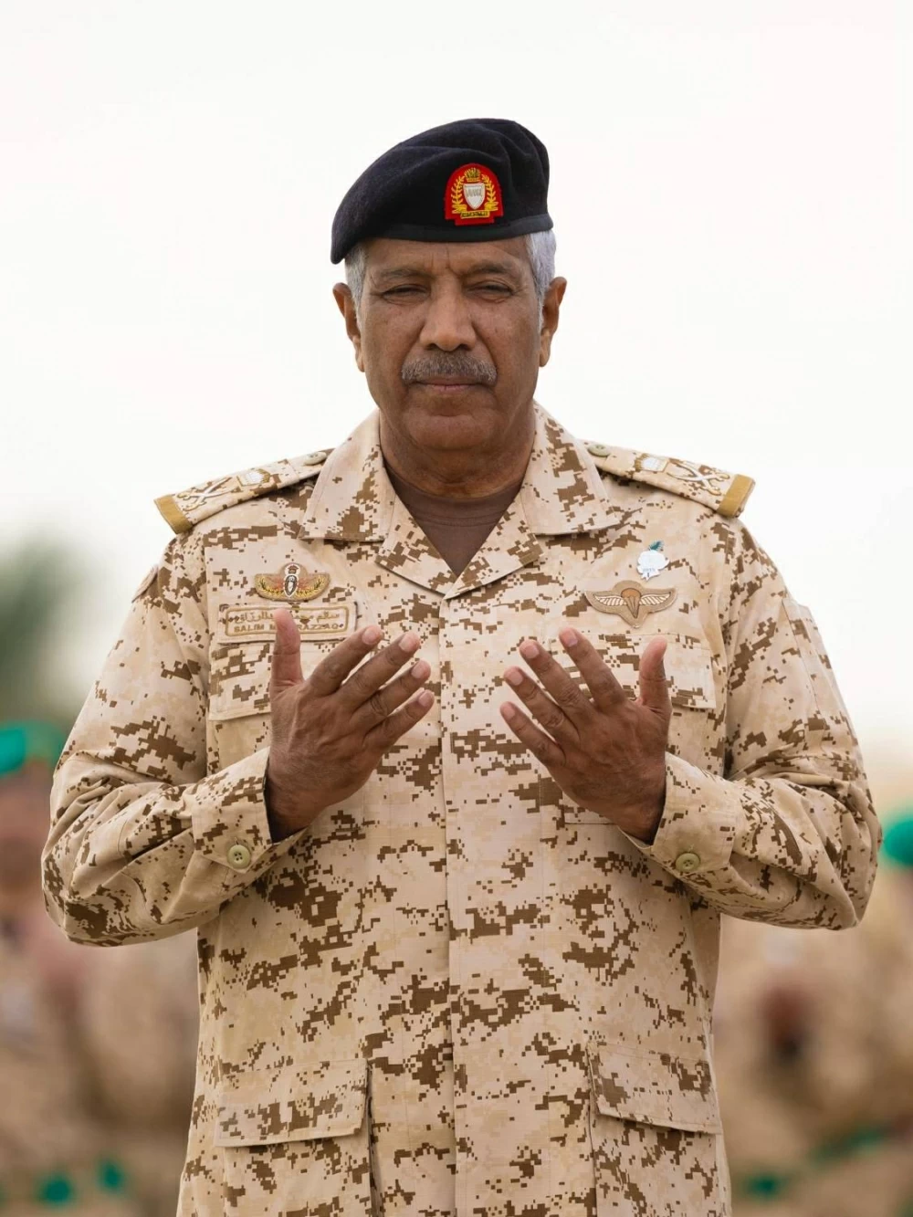 ناصر بن حمد: يوم الشهيد محطة وطنية خالدة نستحضر فيها أسمى معاني التضحية والفداء