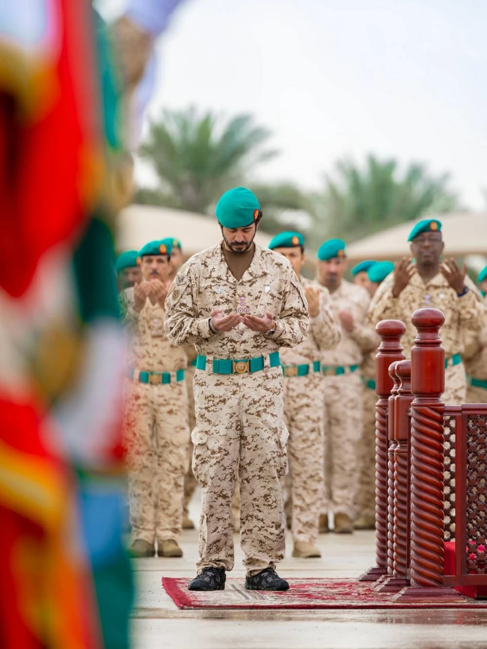 ناصر بن حمد: يوم الشهيد محطة وطنية خالدة نستحضر فيها أسمى معاني التضحية والفداء