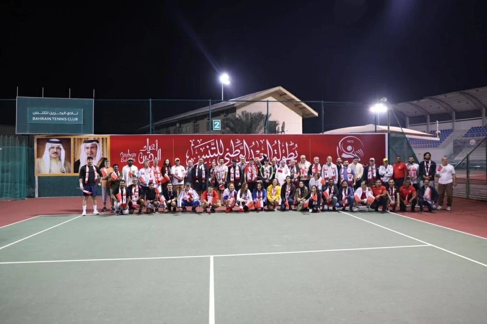 نادي البحرين للتنس يحتفي بالعيد الوطني ببطولة خاصة 