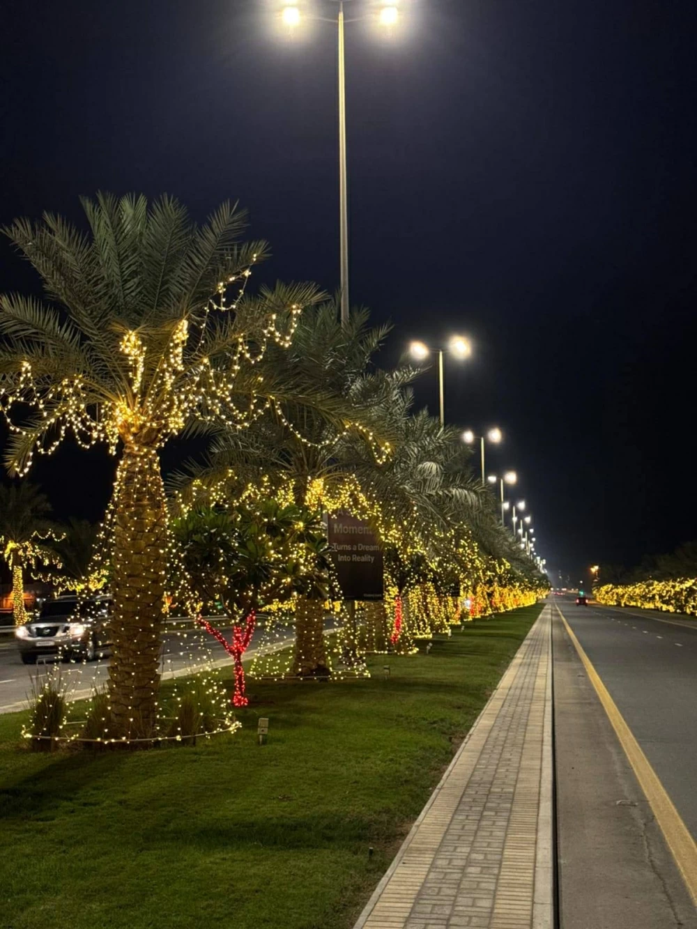 وكيل شؤون البلديات: شوارع البحرين تزدان بالإنارة احتفاءً بالأعياد الوطنية