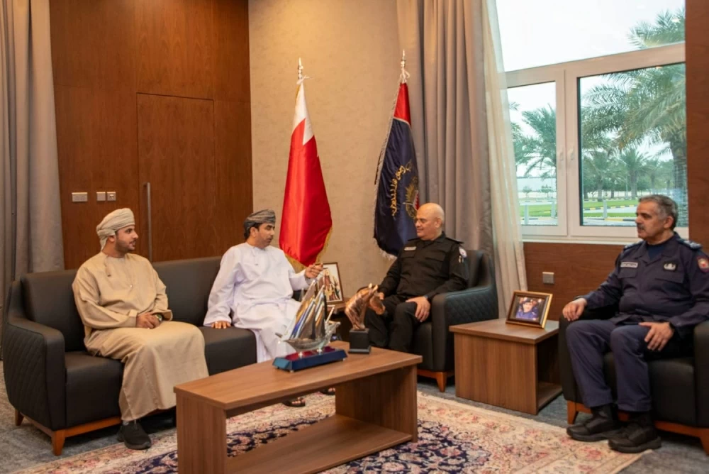 رئيس الشرطة يستقبل رئيس الاتحاد الدولي لالتقاط الأوتاد 