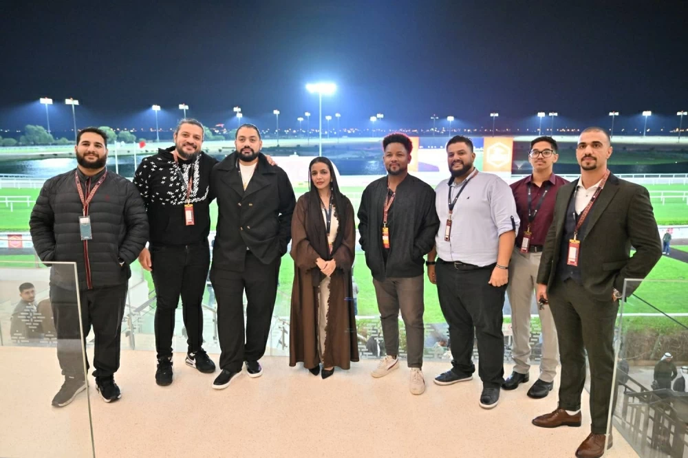 انطلاقة مهرجان العيد الوطني بنادي راشد للفروسية وسط أجواء مميزة