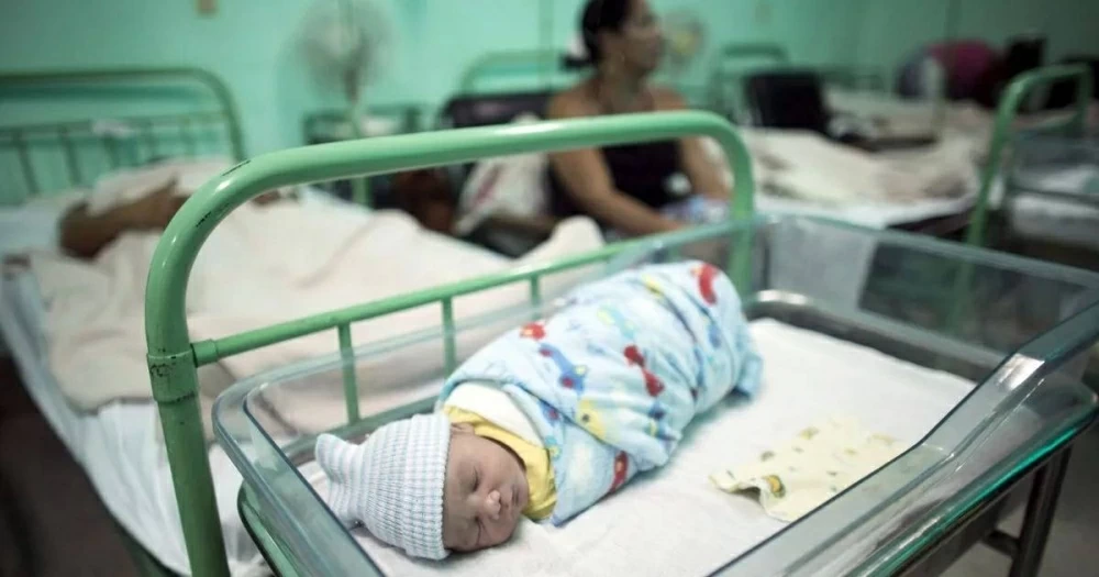 الموسيقى تقلل توتر حديثي الولادة وذويهم في غرف الرعاية المركزة