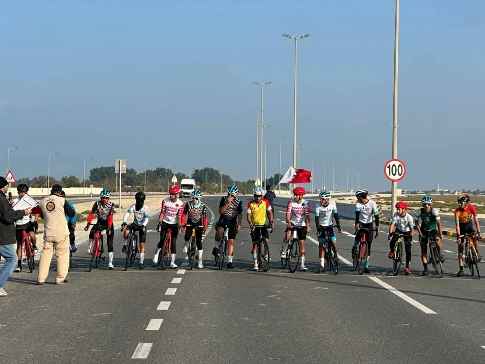 مشاركة واسعة بدوري خالد بن حمد لجيل الذهب للدراجات