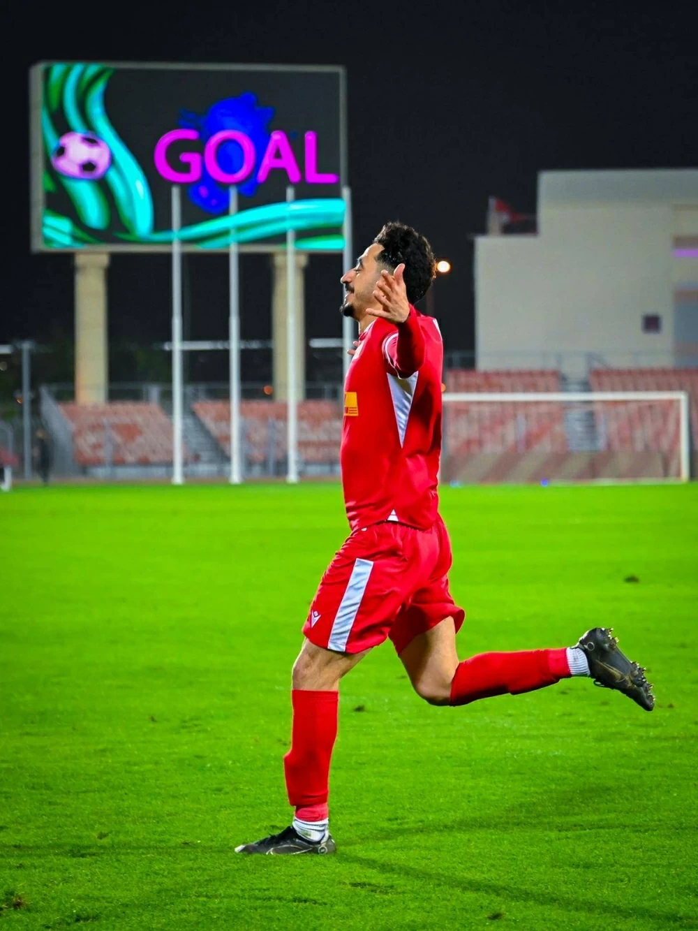 المحرق يجتاز عقبة البديع بهدف حسين عبدالكريم