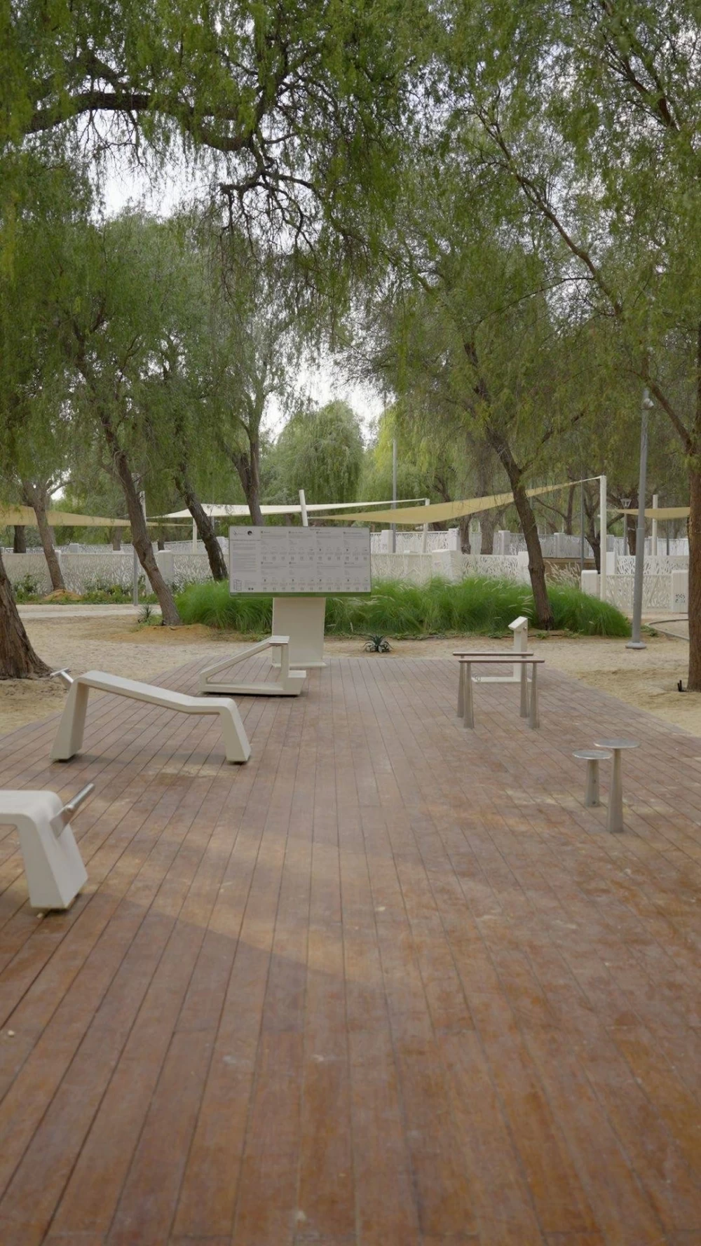 حديقة الملك حمد بن عيسى آل خليفة.. أيقونة أخوية تزين قلب أبوظبي