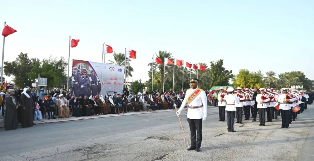 &laquo;الداخلية&raquo; تنظم طابور شرطة البحرين في المحافظة الشمالية احتفاءاً بالأعياد الوطنية