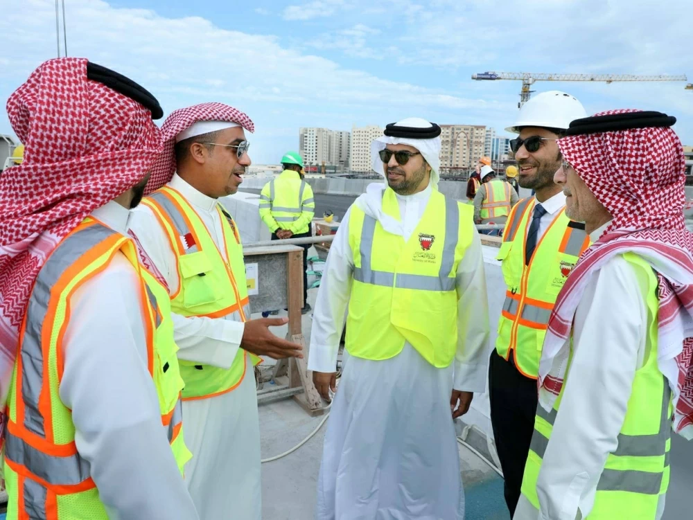 &laquo;الأشغال&raquo;:تسارع إنجاز مشروع الربط بين جسر الشيخ عيسى بن سلمان وشارع 105 بالبسيتين