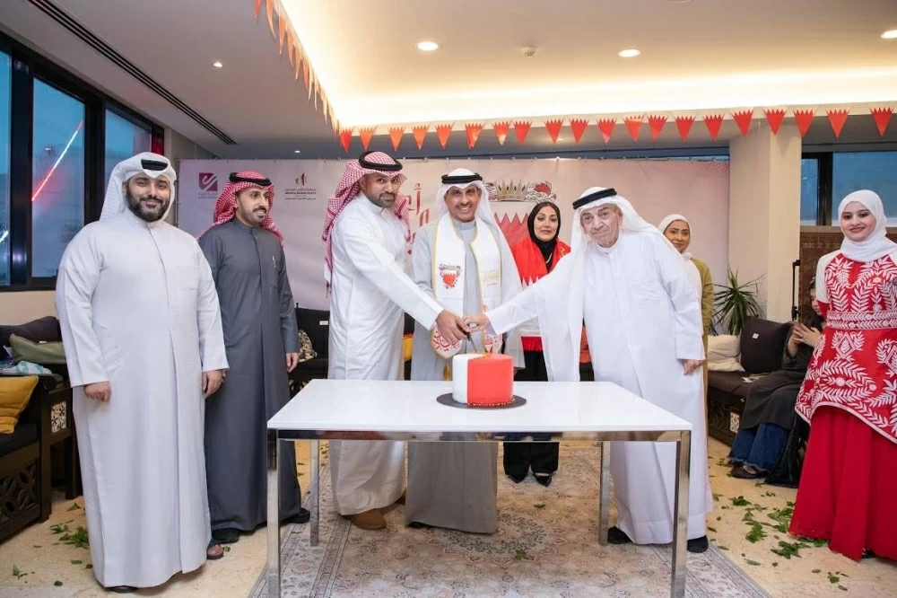 جمعية الكلمة الطيبة وجمعية وطني البحرين تقيمان إحتفالية بمناسبة العيد الوطني وذكرى تولي جلالة الملك المعظم مقاليد الحكم 