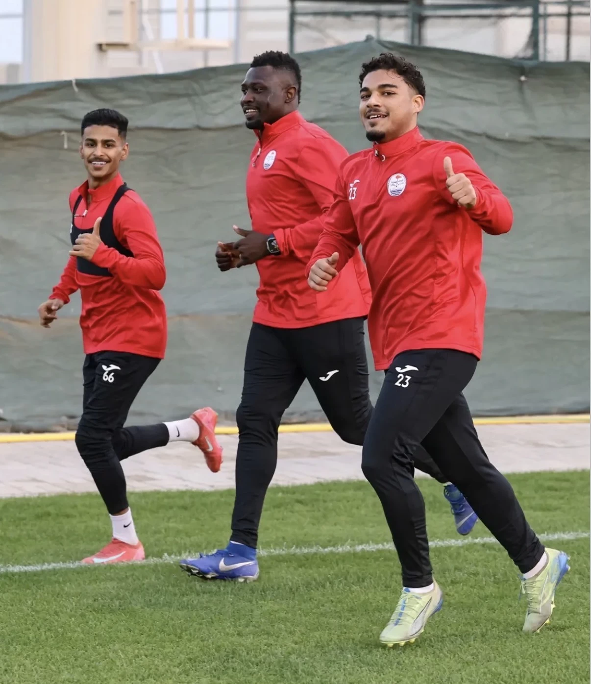 سترة يخوض مرانه الأخير قبل شد الرحال إلى الكويت 