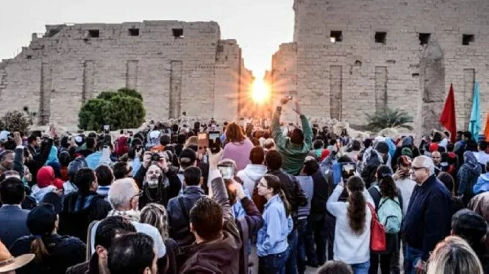 مصر.. الشمس تتعامد على معابد الكرنك معلنة بداية فصل الشتاء