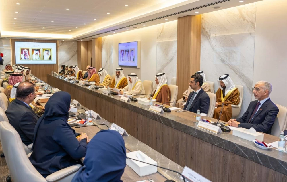 السلطتان التنفيذية والتشريعية تعقدان اجتماعاً مشتركاً حول المبادرات المقترحة لتطوير المالية العامة