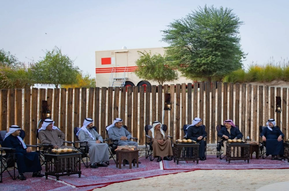 جلالة الملك يستقبل وزير الإعلام والثقافة ووزير الدولة لشؤون الشباب بالكويت