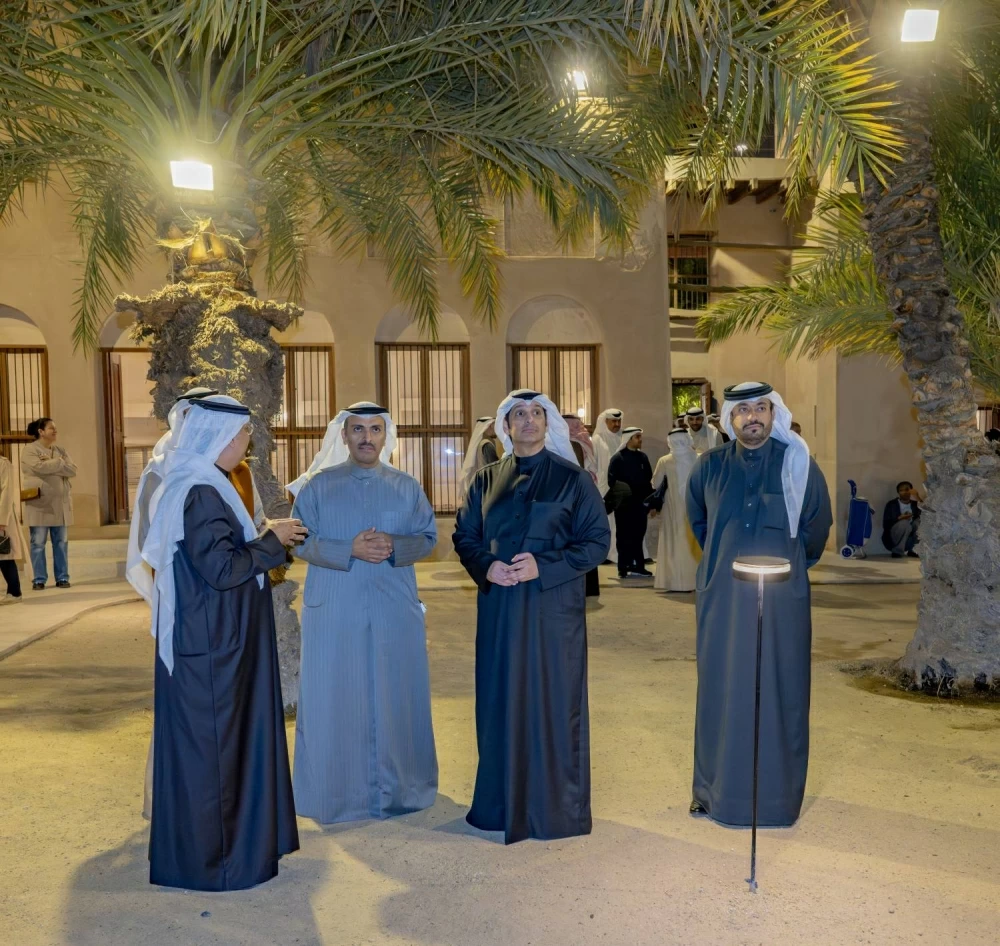 وزير الإعلام والثقافة بدولة الكويت الشقيقة يزور مهرجان ليالي المحرق
