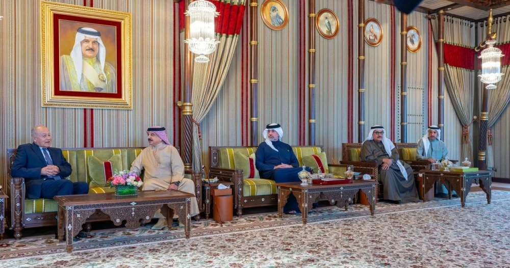 الملك يستقبل الأمين العام لجامعة الدول العربية