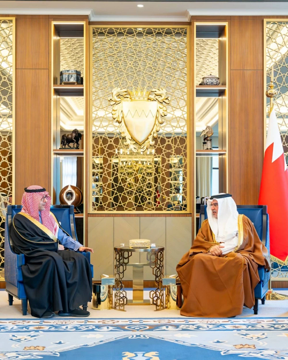 ولي العهد رئيس الوزراء يلتقي الأمير محمد بن خالد رئيس مجلس إدارة «stc» 