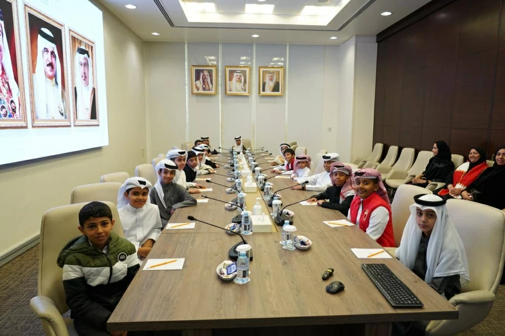 «أمانة النواب» تستقبل وفداً من ابتدائية حسان بن ثابت للبنين 