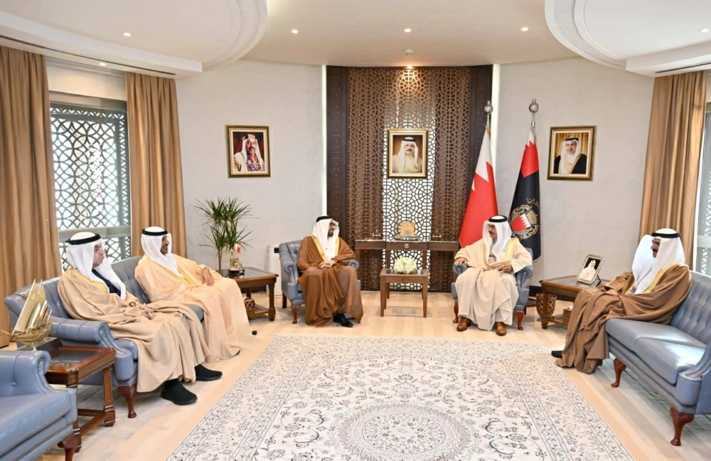 وزير الداخلية يستقبل السويدي ويؤكد على&nbsp;ترسيخ الوعي العلمي والفكري