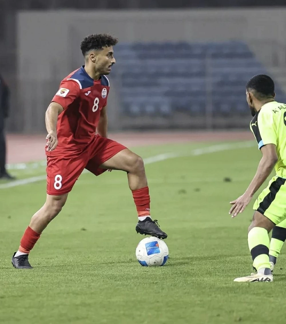 ظروف عائلية تمنع اللاعب علي ناصر من مرافقة سترة 