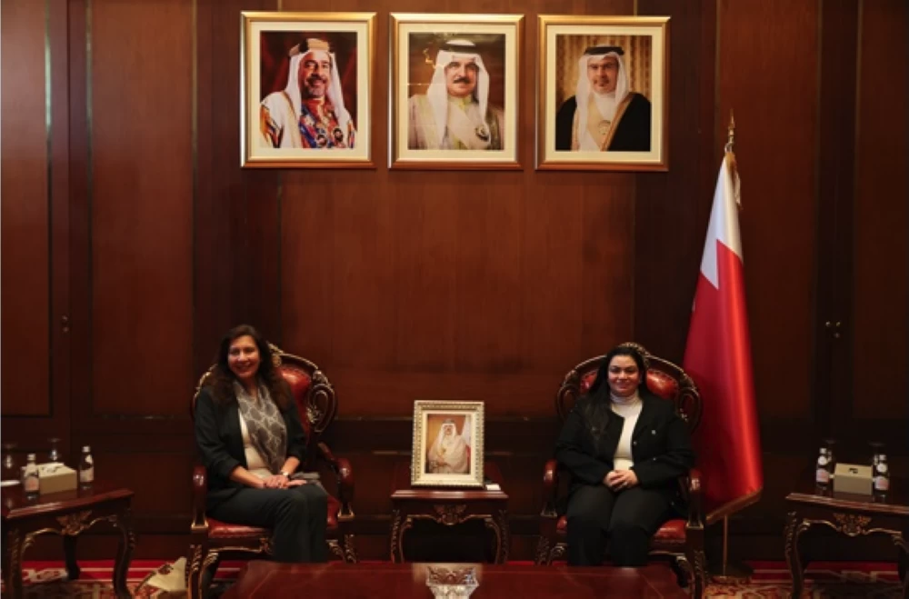 المدير التنفيذي لمركز «حمد للتعايش» تستقبل سفيرة مصر 