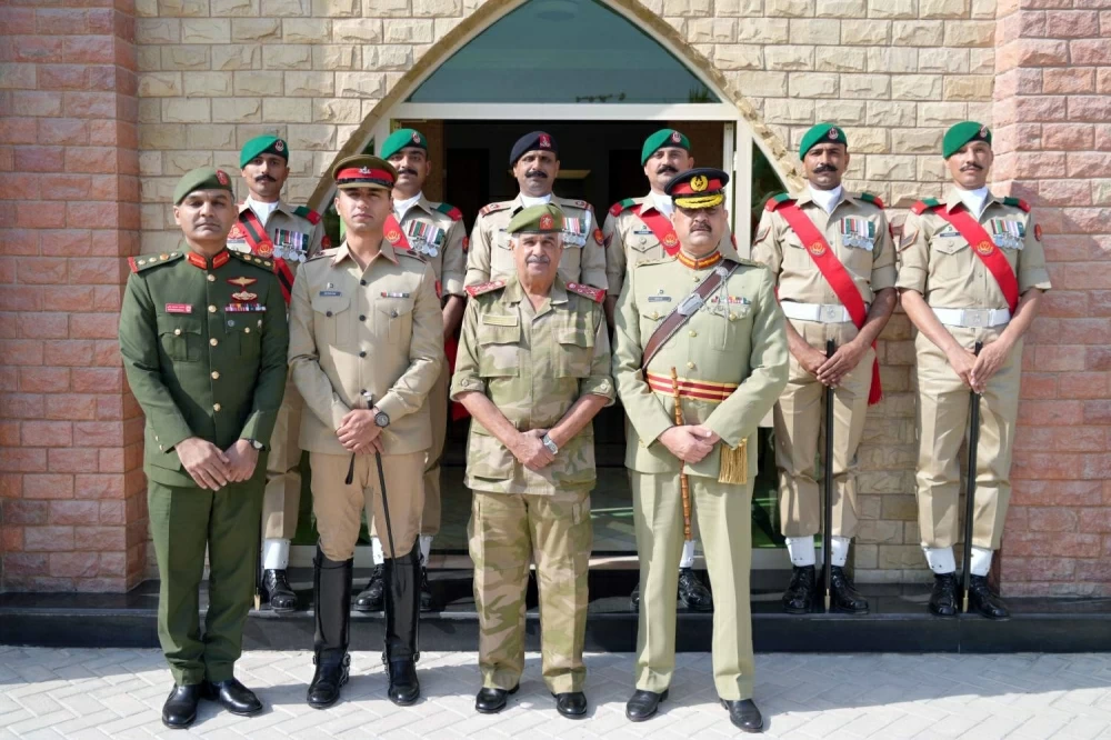 رئيس الحرس الوطني يستقبل نائب قائد الكلية العسكرية الباكستانية