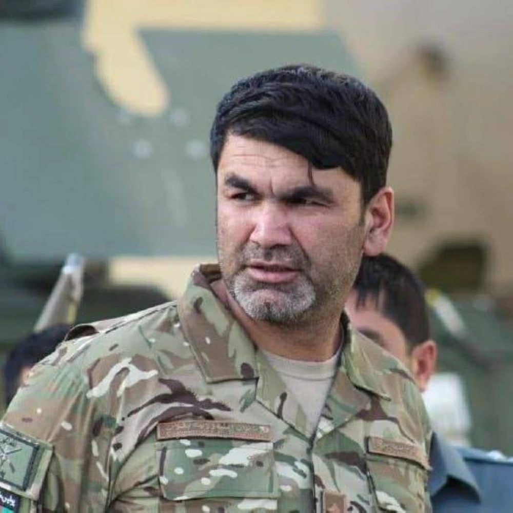 مقتل قائد شرطة في حكومة أفغانستان السابقة أمام مكتبه في إيران