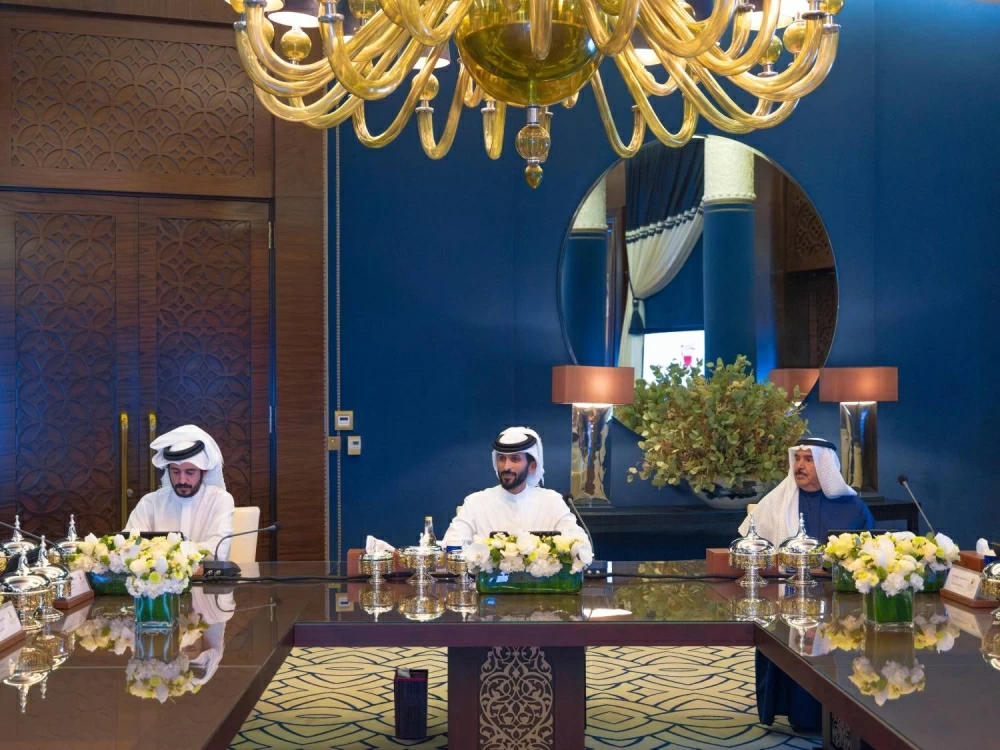 ناصر بن حمد: حريصون على تمكين الشباب البحريني في المجالات الرياضية والإعلامية والمؤسسية