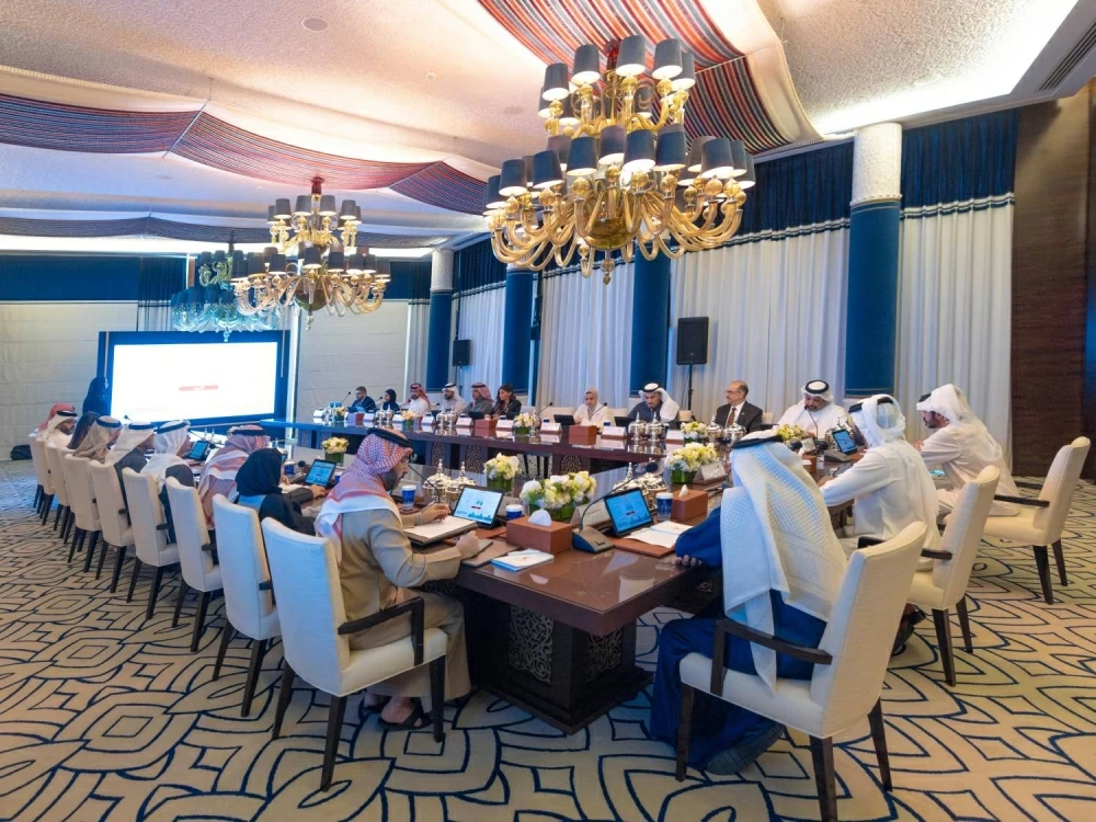 ناصر بن حمد: حريصون على تمكين الشباب البحريني في المجالات الرياضية والإعلامية والمؤسسية