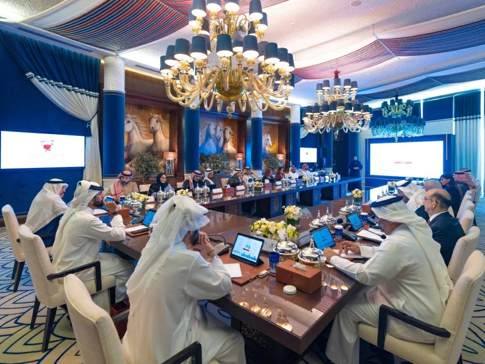 ناصر بن حمد: حريصون على تمكين الشباب البحريني في المجالات الرياضية والإعلامية والمؤسسية