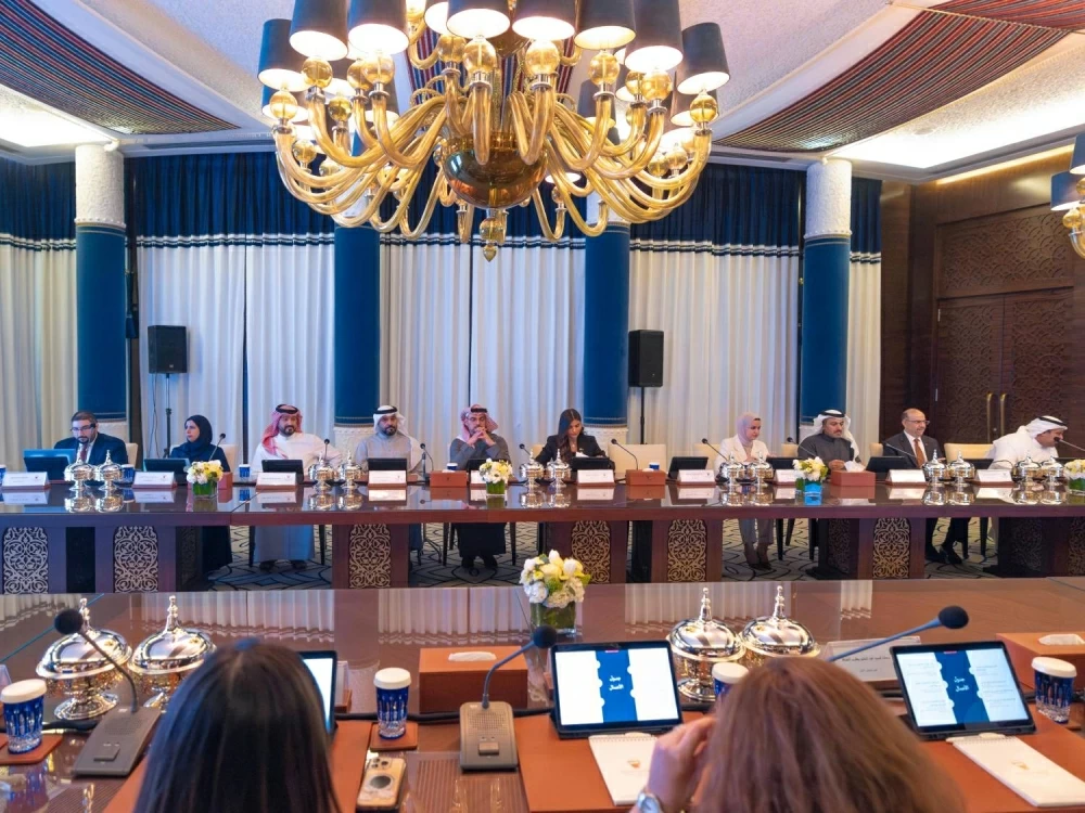 ناصر بن حمد: حريصون على تمكين الشباب البحريني في المجالات الرياضية والإعلامية والمؤسسية