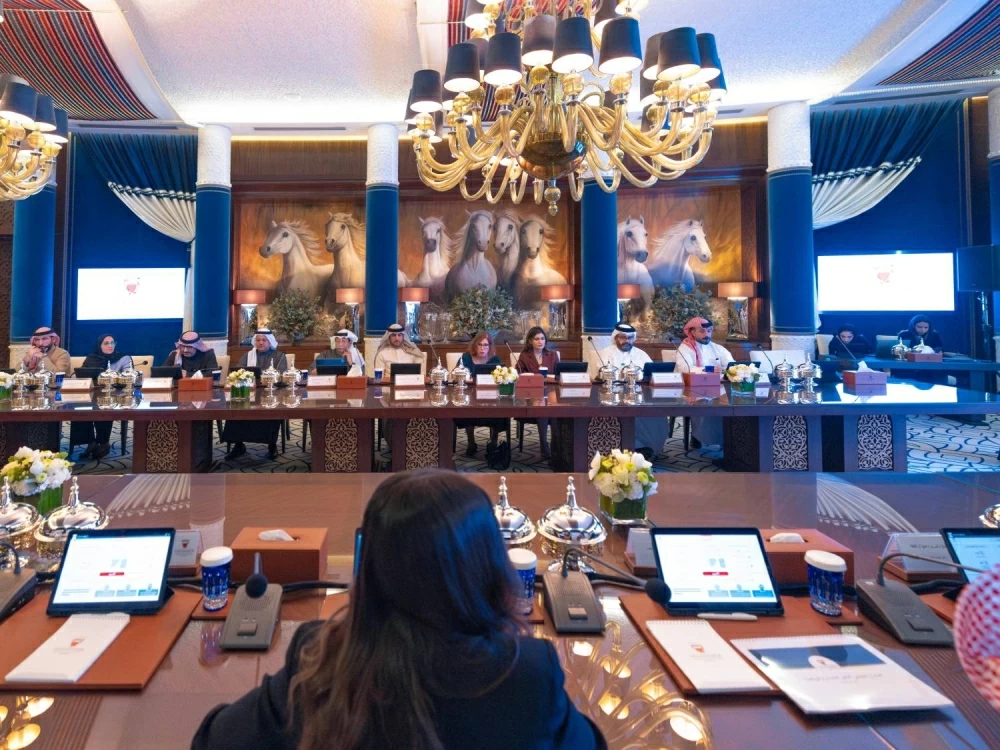 ناصر بن حمد: حريصون على تمكين الشباب البحريني في المجالات الرياضية والإعلامية والمؤسسية