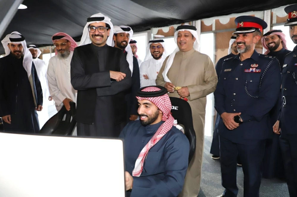 محافظ الجنوبية يفتتح مهرجان "وين وبكم" بنسخته السادسة في حلبة البحرين الدولية