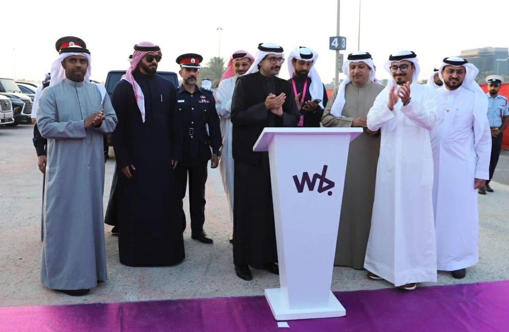 محافظ الجنوبية يفتتح مهرجان "وين وبكم" بنسخته السادسة في حلبة البحرين الدولية