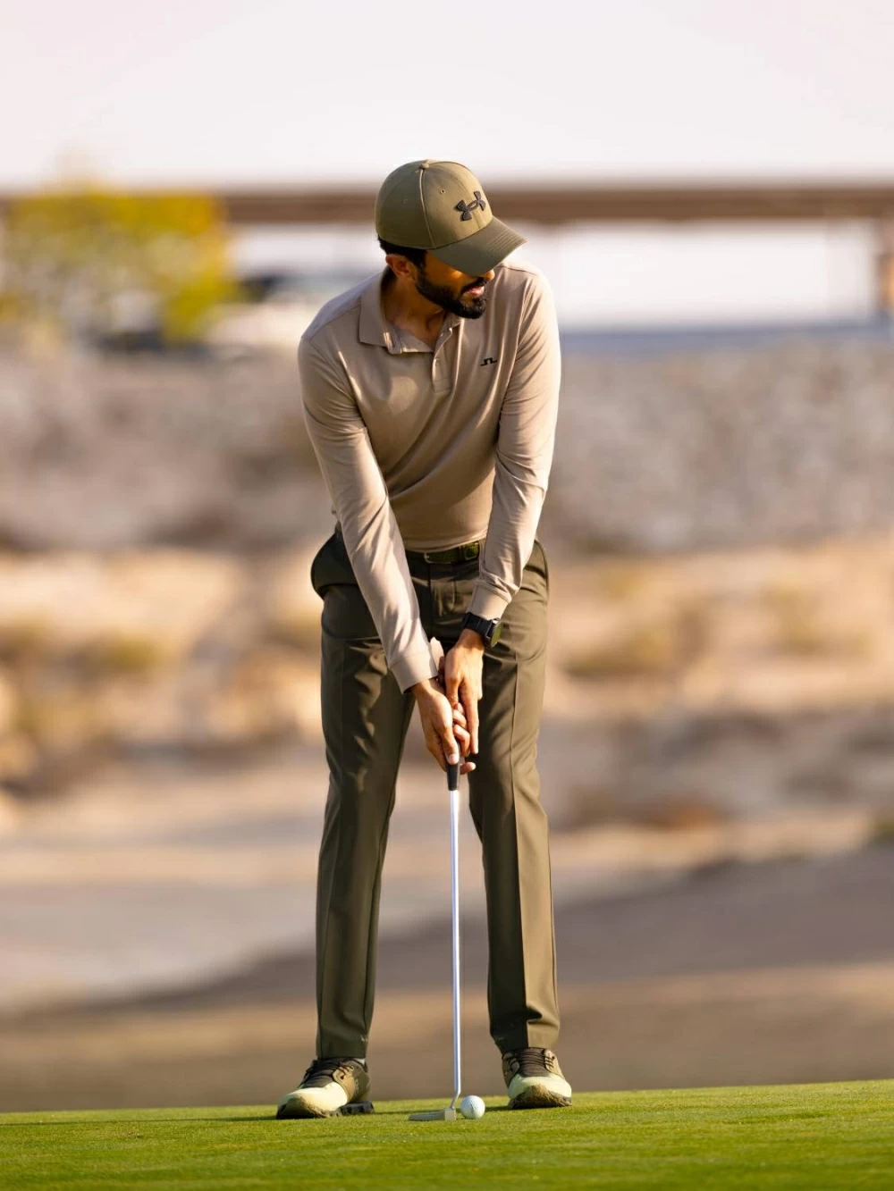 ناصر بن حمد يحرز المركز الأول في بطولة سلاح الجو الملكي للجولف