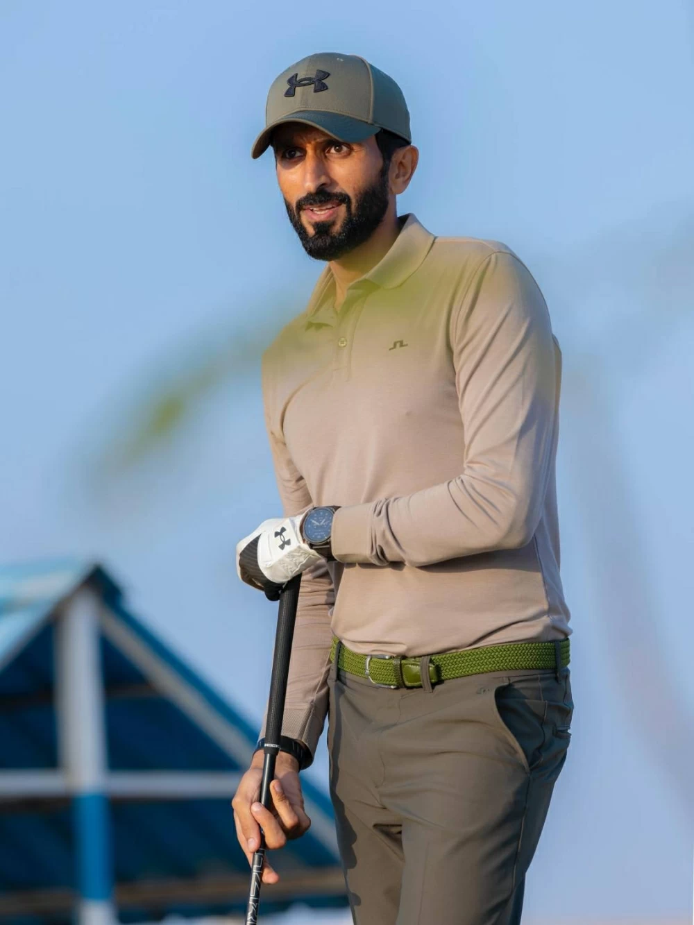 ناصر بن حمد يحرز المركز الأول في بطولة سلاح الجو الملكي للجولف