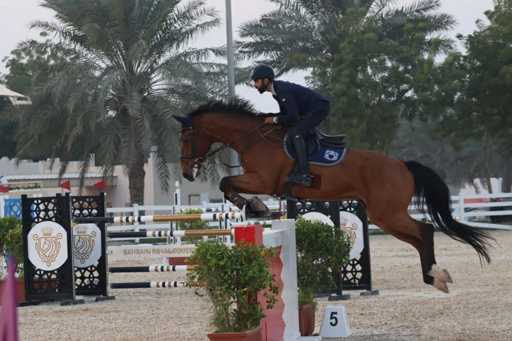 فريق &laquo;الداخلية&raquo; لقفز الحواجز يفوز بالمركز الأول في مسابقة بطولة العيد الوطني