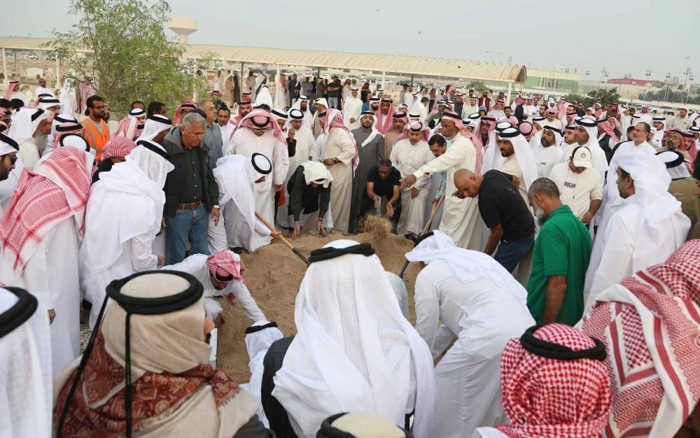 تشييع حرم اللواء محمد بن محمد بن دينه إلى مثواها الأخير