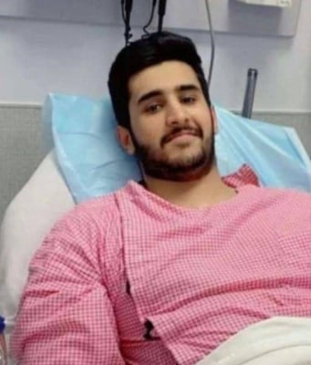 رجل الأمن السعودي ريان العسيري يجري عمليتين جراحيتين في الساق والركبة 